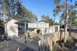 Cottage in Leisure Pack Close to the Coast