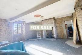 Former Farm House With Outbuildings