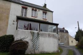 Town House with Garden and Chateau View
