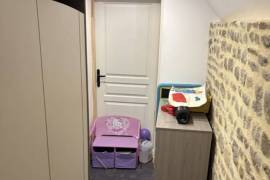 Farm House and Farm Complex Outbuildings with Land