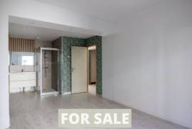 Lovely Villa With Courtyard Garden