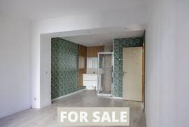 Lovely Villa With Courtyard Garden