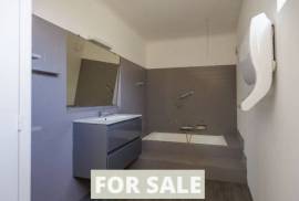 Lovely Villa With Courtyard Garden