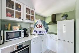 Detached Country House with Lovely Garden