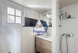 Detached Country House with Lovely Garden