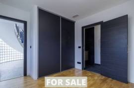 Beautiful New Detached Vila with Garden