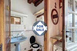 Detached Country House with Outbuilding