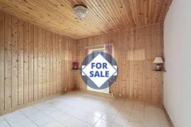 Detached Country House with Outbuilding