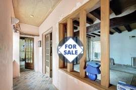 Detached Country House with Outbuilding