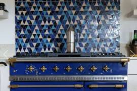 Detached Villa with Swimming Pool