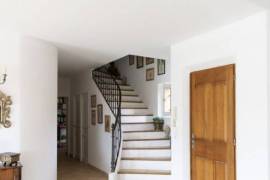 Detached Villa with Swimming Pool