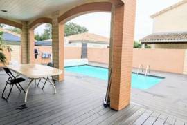 Beautiful Villa with Swimming Pool