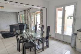 Beautiful Villa with Swimming Pool