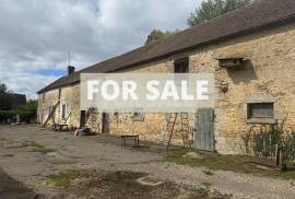 Barn to Renovate in the Countryside