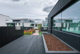 Detached house for sale in Riga, 339.00m2