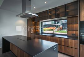 Detached house for sale in Riga, 339.00m2