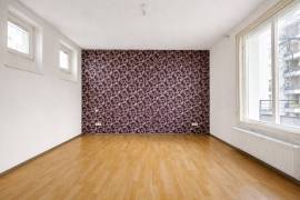 For Renovation! Spacious 5-Room Apartment with Two Balconies & Loft Storage