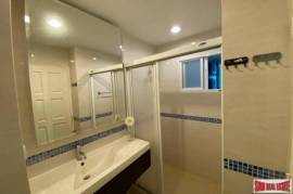 Life @ Sukhumvit 65 - Newly Renovated Unit on 17th Floor with City Views Ready to Move in Life @ Sukhumvit 65 - Newly Renovated Unit on 17th Floor with City Views Ready to Move in