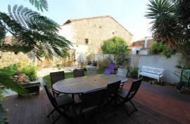 9 room, 244m2 Village house for sale in Cessenon sur orb - 313 200 € *