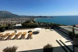Villa Sabrina – Three-Bedroom Luxury Villa with Panoramic Sea Views