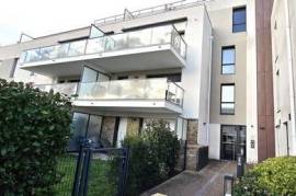 commerces à pied, centre d'Arradon