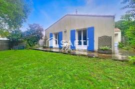 Maison familiale 3 chambres avec jardin à Surgères