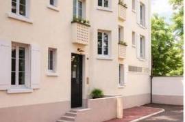 APPARTEMENT 2 PIECES AVEC UNE CAVE EN TRES BON ETAT