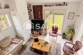Maison avec beaucoup de potentiel.