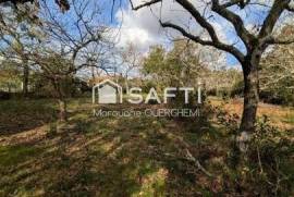 TERRAIN CONSTRUCTIBLE 1100 M² , EMPLACEMENT RECHERCHÉ PROCHE BASSIN ET COMMODITÉS.