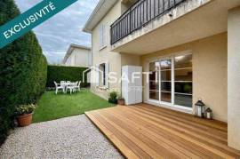 Appartement T2 (calme, jardinet, parking et tram)