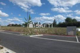 Terrain constructible de 658m²