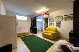 CAVE-ENTREPÔT DE 34m2 au sein d'une résidence sécurisée