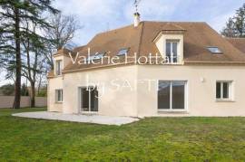 Maison familiale sur terrain piscinable au calme
