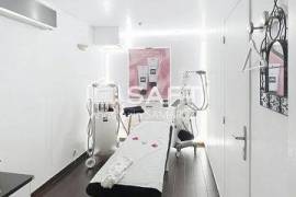 Institut de beauté au cœur d’une galerie marchande.