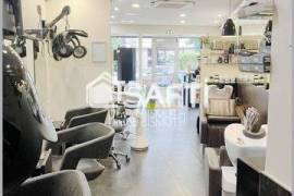 SALON DE COIFFURE A VENDRE DE 55 M2 Situé à COURBEVOIE AVENUE MARCEAU LOYER 800€/MOIS
