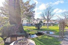 Maison traditionnelle avec grand jardin paysagé - sans vis-à-vis