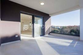 Istria, Medulin: Modern four-bedroom apartment in an elegant new building on the second floor