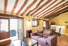 7 Bedrooms - Townhouse - For Sale