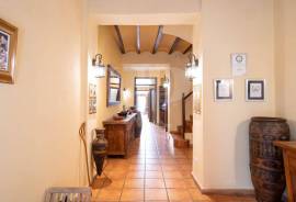 7 Bedrooms - Townhouse - For Sale