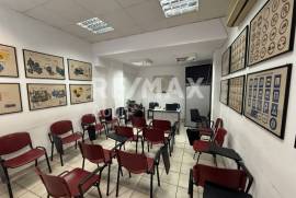 Shop 295 sq.m for sale Shop 295 sq.m for sale