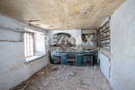 Building 251 sq.m for sale