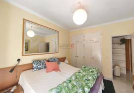 A house with many possibilities!!