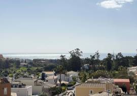 2 + 1 Bedroom Townhouse with Panoramic Sea Views Located in Meia Praia