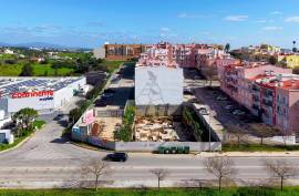 New build 2 and 3 bedroom apartments under construction with box and pool in Lagos New build 2 and 3 bedroom apartments under construction with box and pool in Lagos