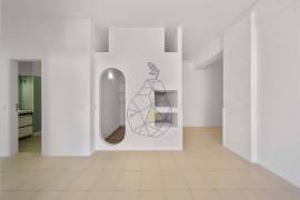 Fantastic renovated, spacious and bright 2+1 bedroom apartment next to the riverside of Portimão