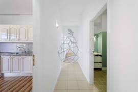 Fantastic renovated, spacious and bright 2+1 bedroom apartment next to the riverside of Portimão