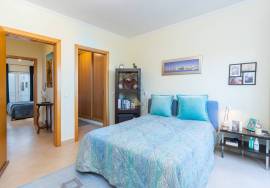 3 bedroom villa with commercial space - Riverside Zone in Portimão