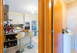 3 bedroom villa with commercial space - Riverside Zone in Portimão