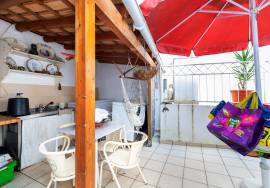 3 bedroom villa with commercial space - Riverside Zone in Portimão