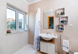 3 bedroom villa with commercial space - Riverside Zone in Portimão